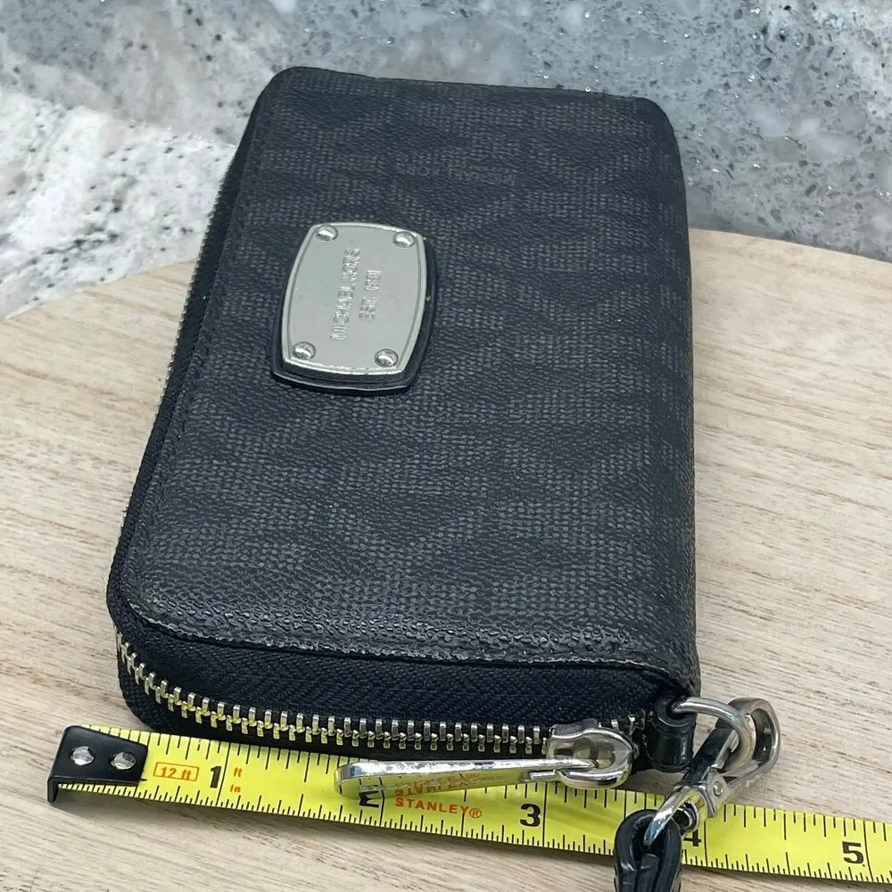 Michael Kors MK Jet Set Slim Wallet Black Signature Monogram Flat Wristlet Zip - Picture 8 of 8